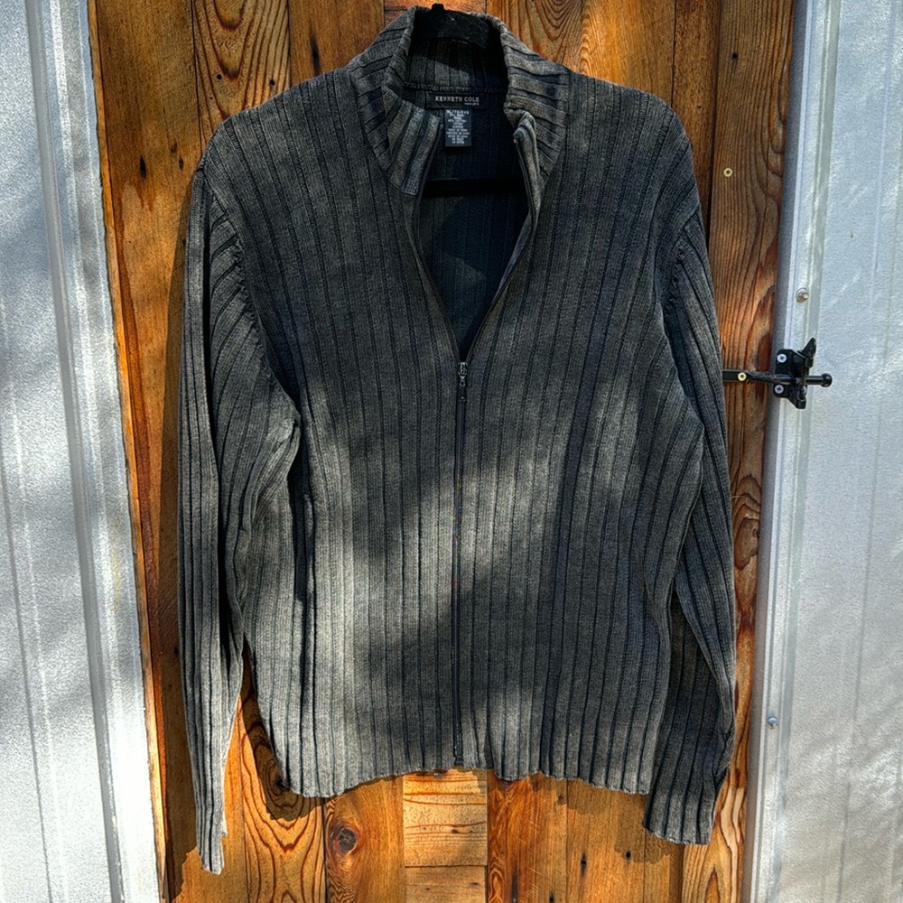 Kenneth Cole grey long sleeved zip up cardigan sweater XL